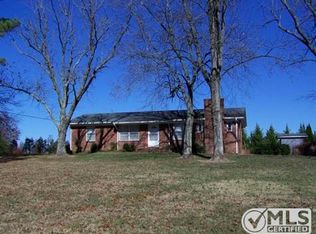 Asbury Rd, Rock Island, TN 38581