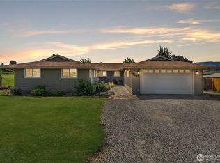 2408 3rd St NE, East Wenatchee, WA
