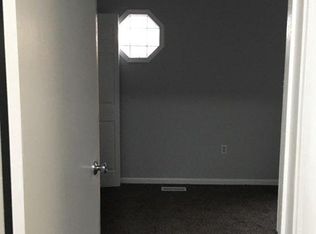 4041 Bluebird Dr, Waldorf, MD 20603