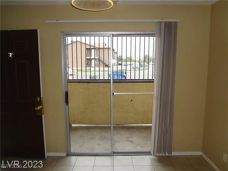 5456 Cabeza Dr #B — Photo 5