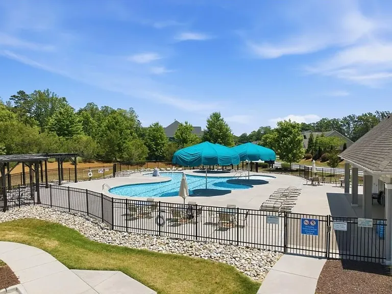 806 Blue Moon Ct — Photo 34