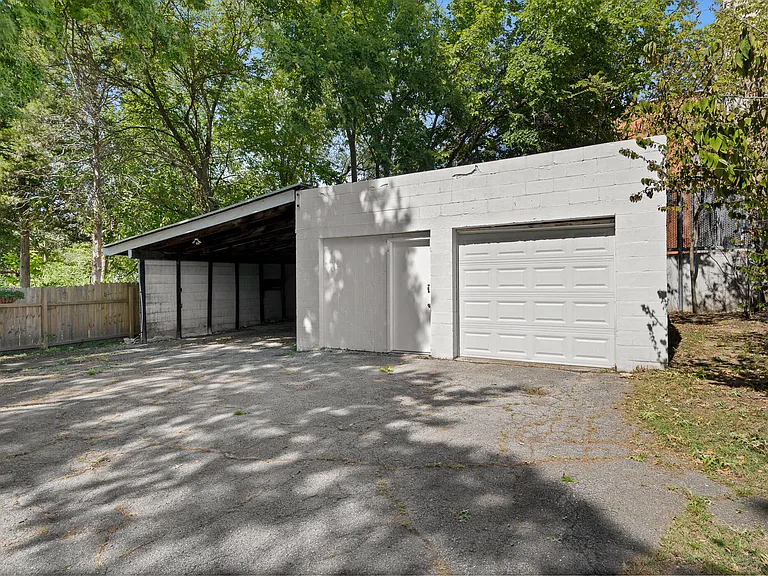 113 Crestmere Ave #201 — Photo 11