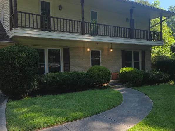 2686 Regency Dr W, Tucker, GA 30084