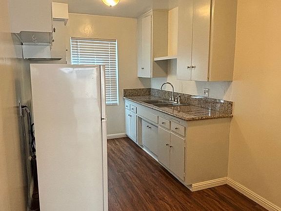 5th image of 2225 San Anseline Ave #3