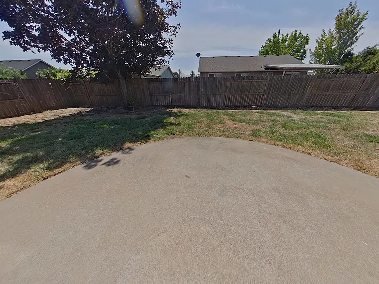910 Arrow Leaf Ave — Photo 2