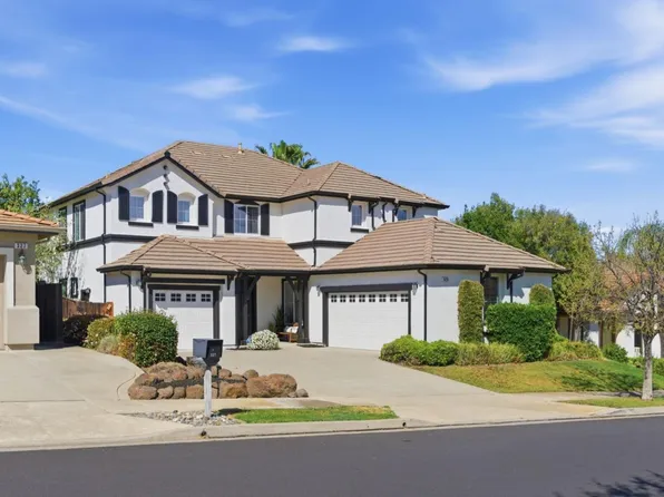 325 Pebble Beach Dr, Brentwood, CA 94513