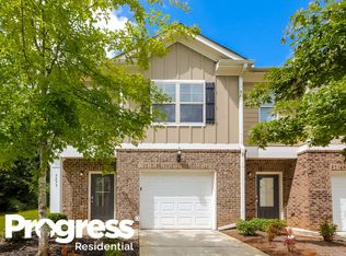 3275 Pennington Dr, Lithonia, GA 30038