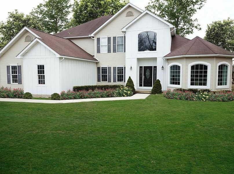 1st image of 125 W Hiawatha Dr
