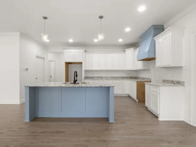 1281 Miller St — Photo 4