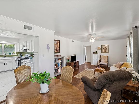 5th image of 328 SE Waverly Ave