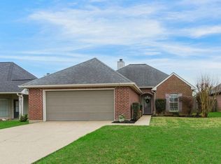 133 Wild Rose Ln, Youngsville, LA 70592