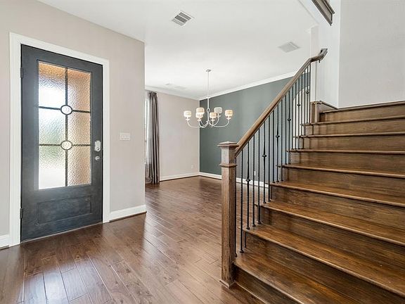 5th image of 2034 Graystone Hills Dr
