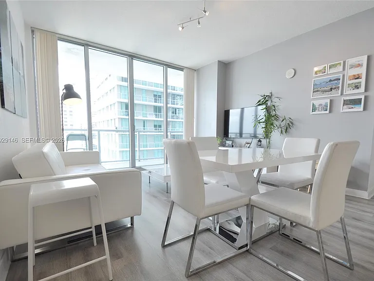 79 SW 12th St #2410 — Photo 1