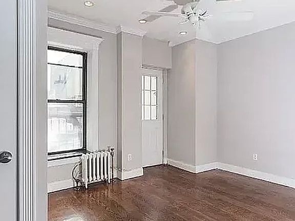 2nd image of 232 Elizabeth St #D4