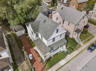 71 Gibbs Ave, Newport, RI 02840