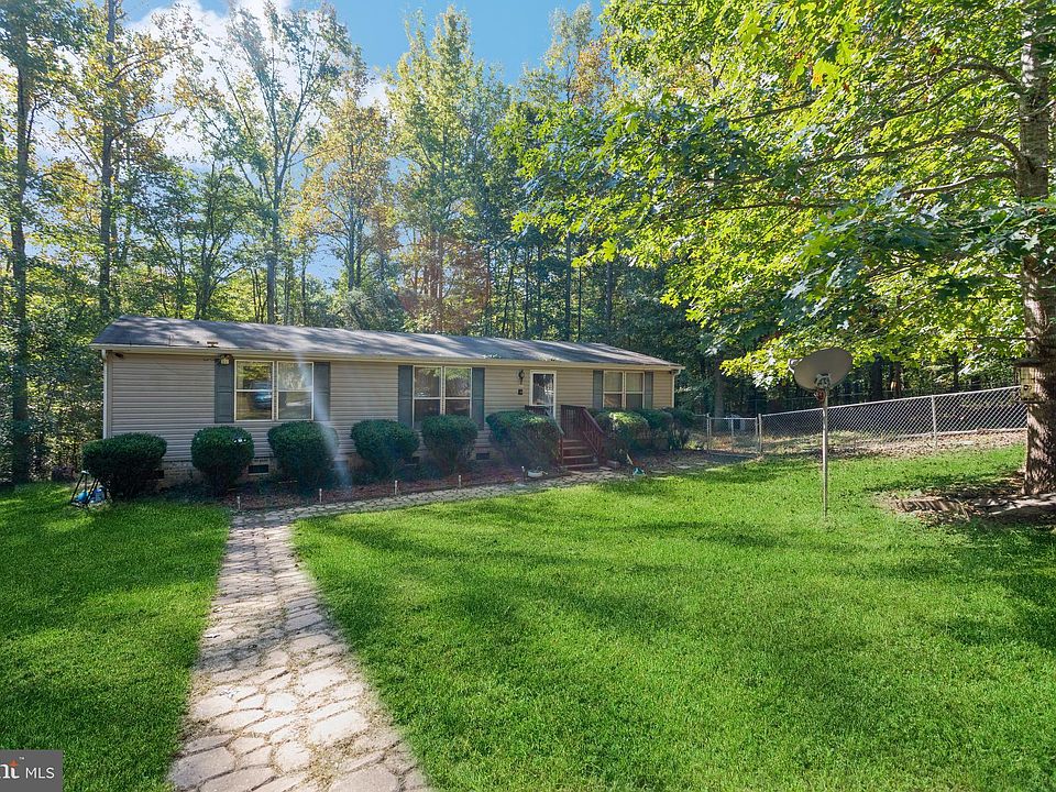 1st image of 11016 Forest Hollow Dr