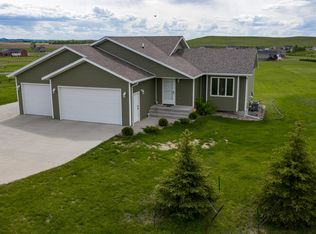 7030 Derek Dr, Bismarck, ND 58504