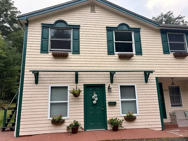 426 Carpenter Rd