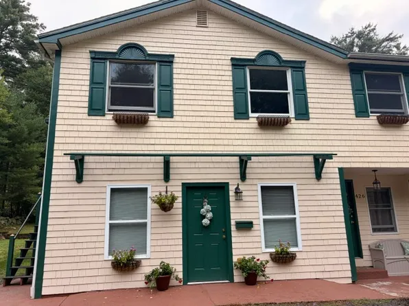 426 Carpenter Rd, Scituate, RI 02831