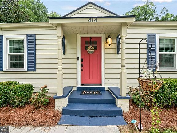 2nd image of 414 Alexander Cir SE