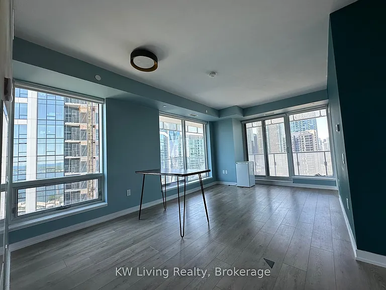 28 Freeland St #2904 — Photo 3