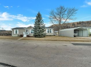 1223 Snowy Peak Ln, Spearfish, SD 57783