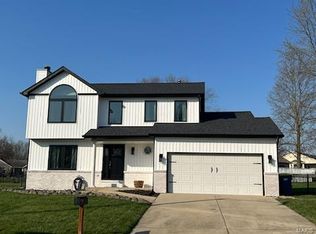 4 Cardinal Ct, Edwardsville, IL 62025