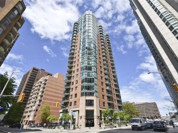 445 Laurier Ave W #1101, Ottawa, ON K1R 0A2