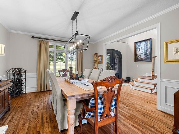 4th image of 233 River Ridge Rd