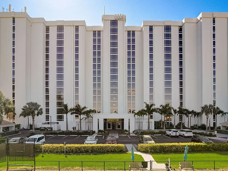 2425 Gulf Of Mexico Dr #14B — Photo 29