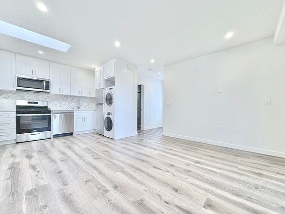 2nd image of 4244 Inglewood Blvd #4250