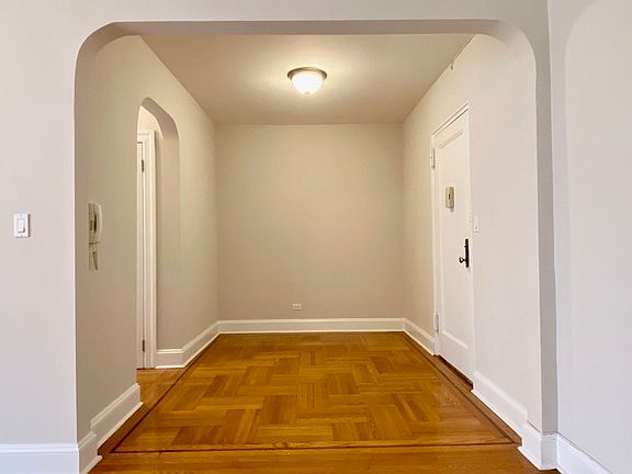 5th image of 3111 Broadway APT 4A