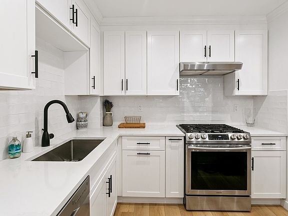 4th image of 205-58 Brian Cres Floor 2