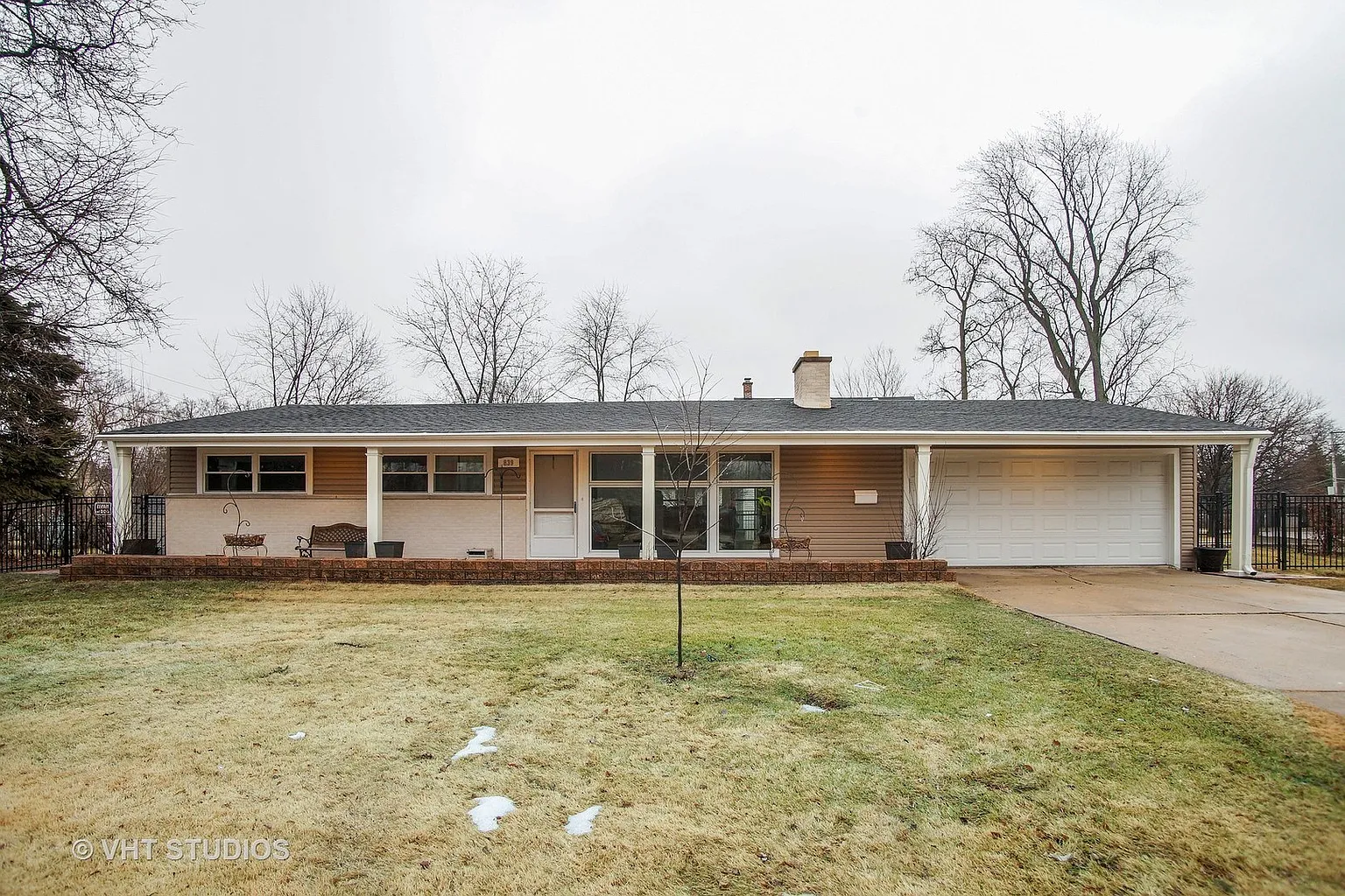 839 S Mitchell Ave photo 1