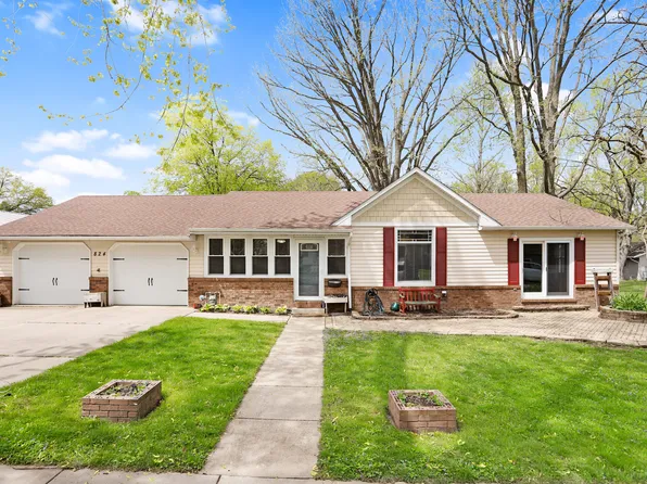 824 N Elm Blvd, Monticello, IL 61856