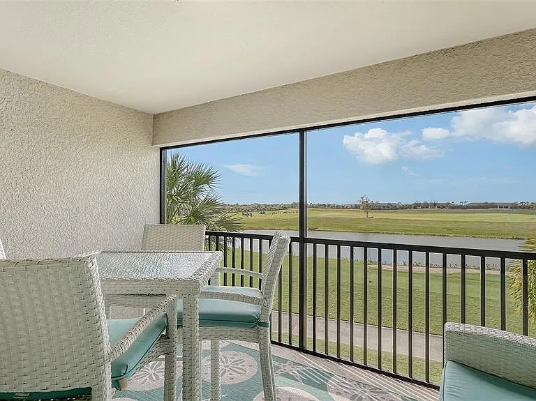 5710 Palmer Cir #201 — Photo 13