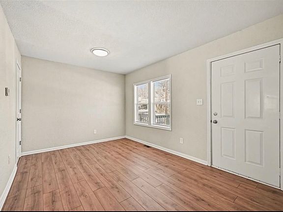 2nd image of 1137 Oakland Ave #1