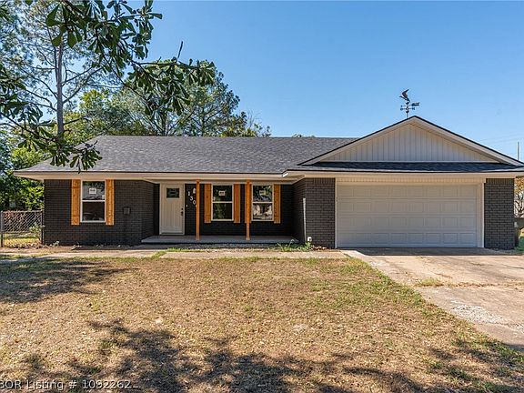 2nd image of 1300 Meadow Cir