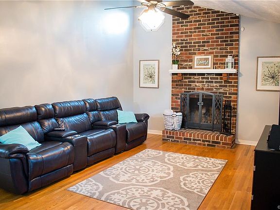 5th image of 105 Taraby Dr