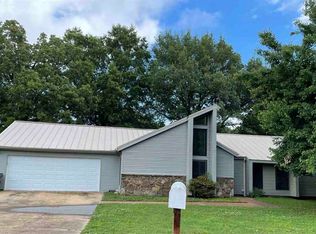 2008 Centennial Cir, Jonesboro, AR 72401