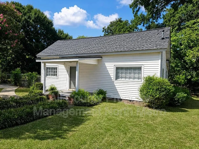 38 Porter St