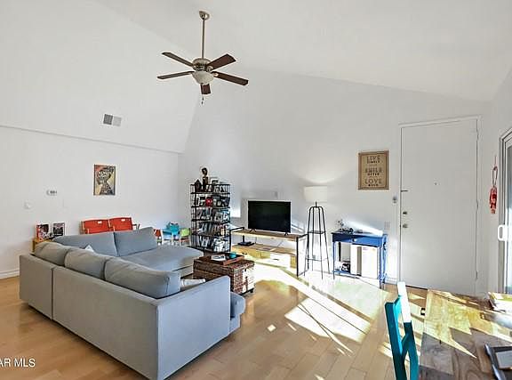 4th image of 31505 Lindero Canyon Rd Unit 8