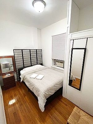 3rd image of 531 E 11th St APT 1A