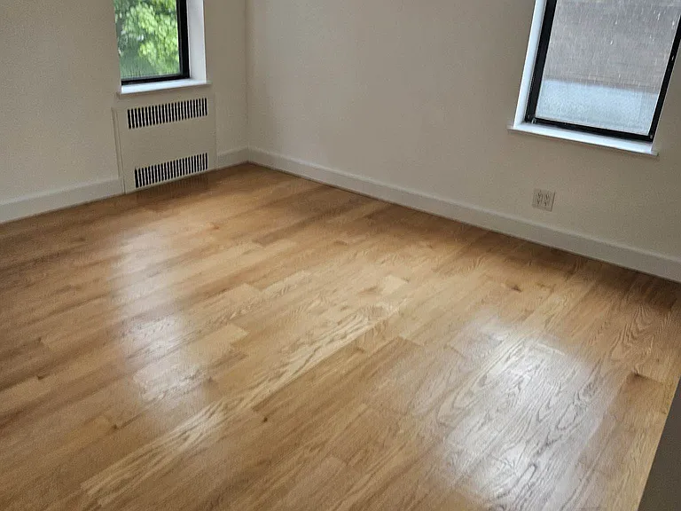 1492 E 16th St #3B — Photo 3