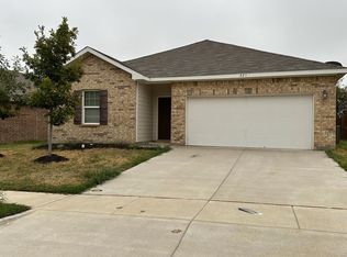 421 Waterline Dr, Crowley, TX 76036