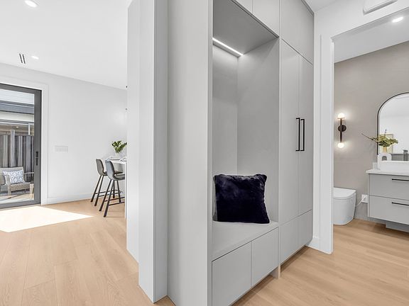 4th image of 2316 Cliff Ave #4