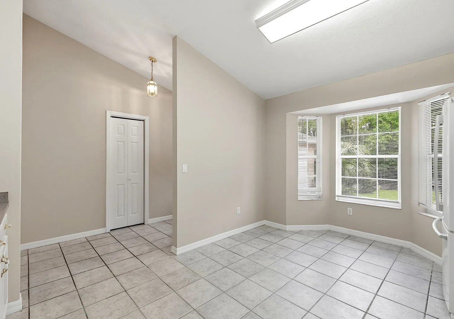 2 Bedroom, 2 Bath with Study and 2 Car Garage in Hills of Santa Fe! — Photo 3