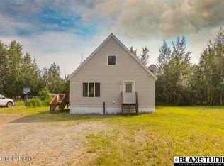 2434 Tanana Dr, North Pole, AK 99705