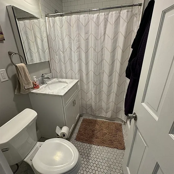 4114 Washington St #3 — Photo 5