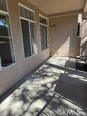2 bed, 975 sqft, $3,350 — Photo 2